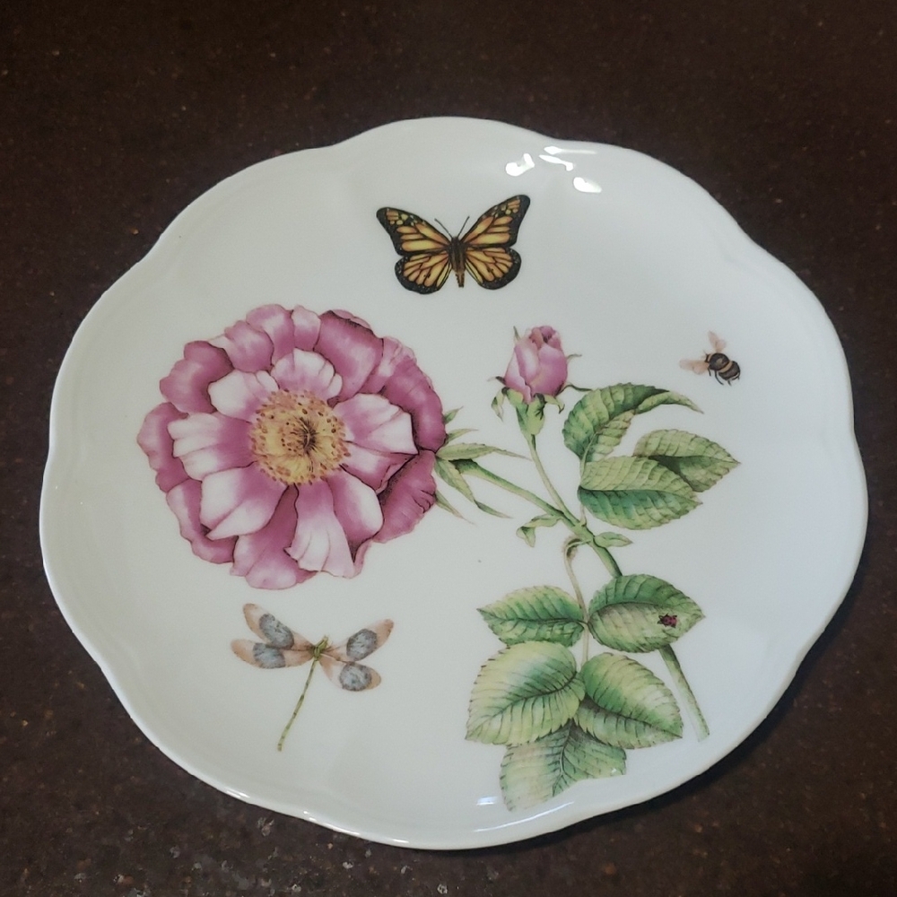 Lenox Butterfly Meadow Bloom Plate. American By Desi.gn.  Fine Casual China.